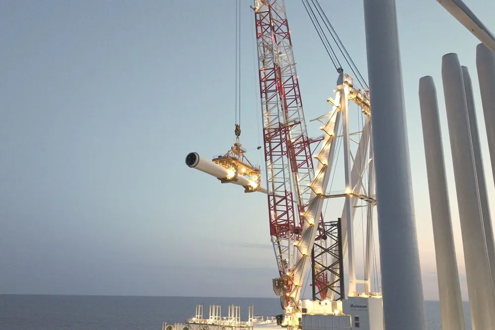 Blade installatoin at Sofia Offshore wind project in the UK