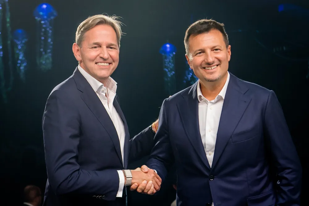 Huibert Vigeveno (left) and MET Group executive chair Benjamin Lakatos