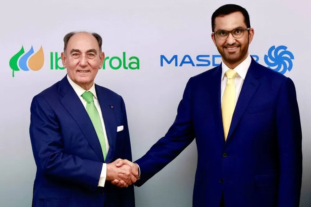 Galan chairman Ignacio Galan and Sultan Al Jaber, UAE Minister of Industry and Advanced Technology and Chairman of Masdar